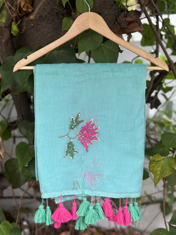 Mul lilly embroidery
