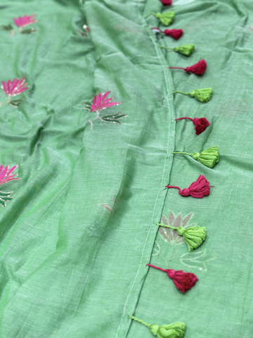 Mul lilly embroidery